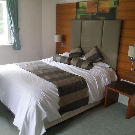 The Bull Hotel Downton  Номер фото